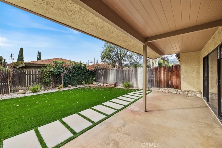 465 Champlain Drive, Claremont, California 91711
