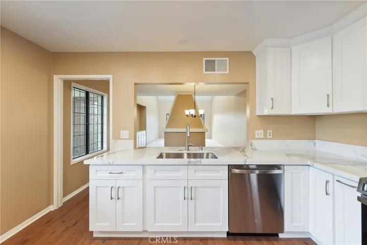 465 Champlain Drive, Claremont, California 91711