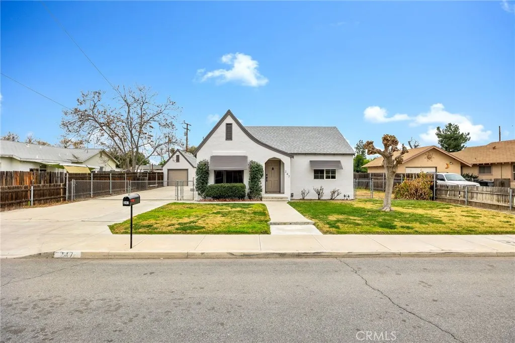 247 N Wateka, San Jacinto, California 92583 home-pic-4