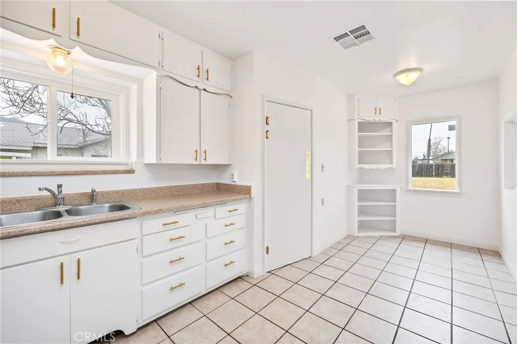 247 N Wateka, San Jacinto, California 92583 home-pic-15