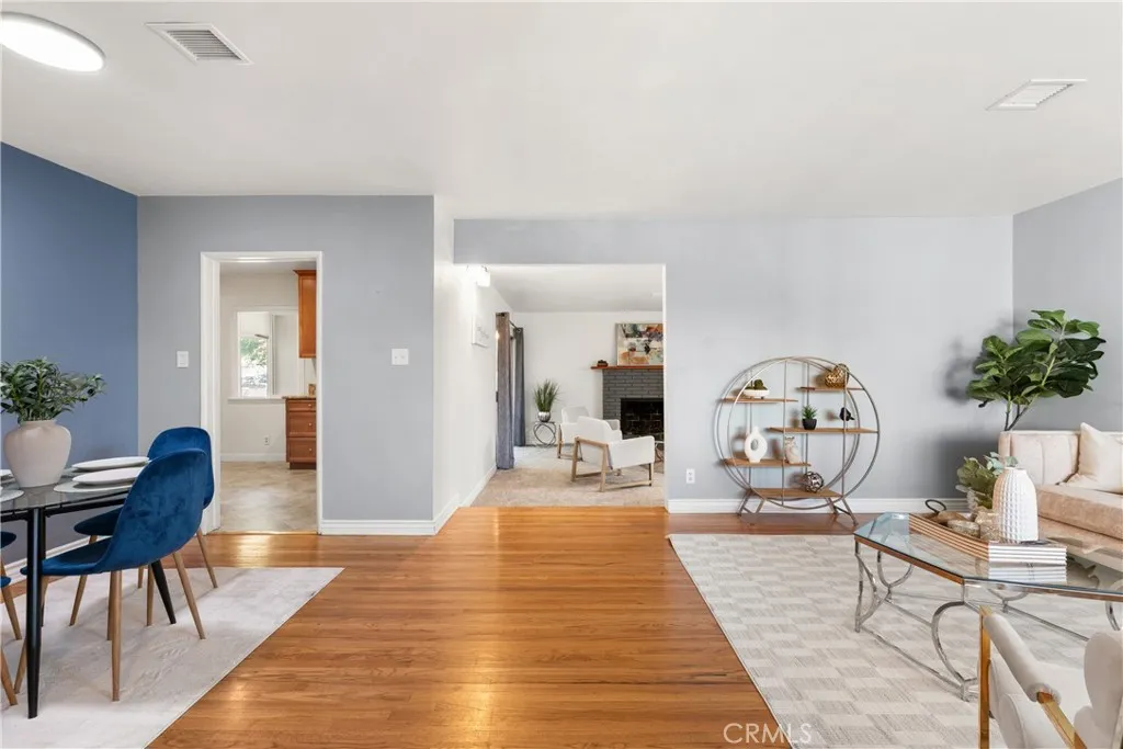 2324 Harold Circle, Burbank, California 91504 home-pic-3