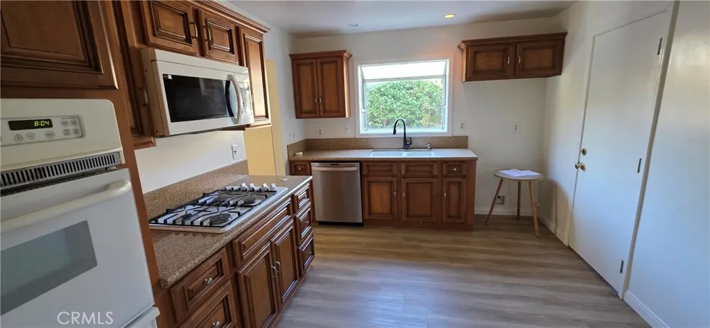 New kitchen paint