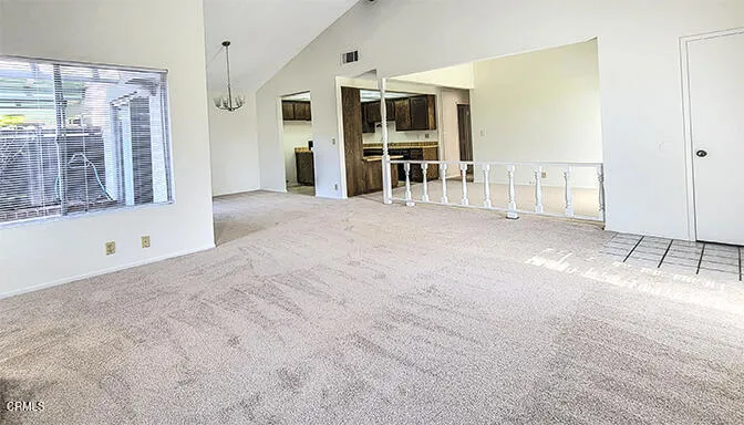 643 Holly Avenue, Oxnard, California 93036 home-pic-6