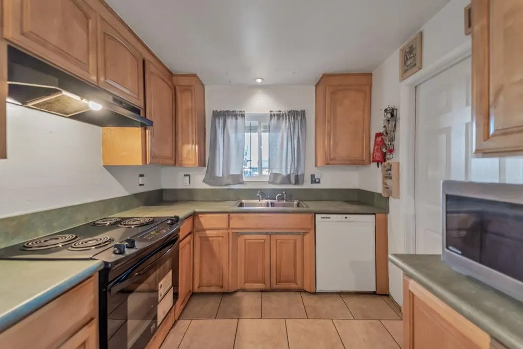 734 734 Overland, San Jose, California 95111 home-pic-6