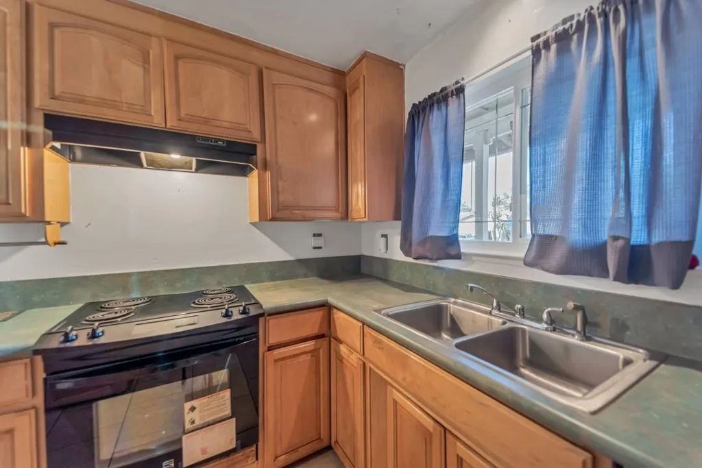 734 734 Overland, San Jose, California 95111 home-pic-5