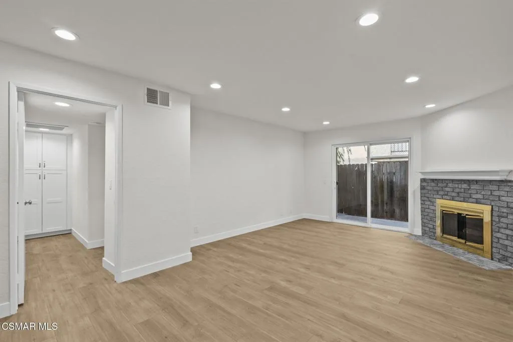 1246 Patricia Avenue 21, Simi Valley, California 93065 home-pic-8