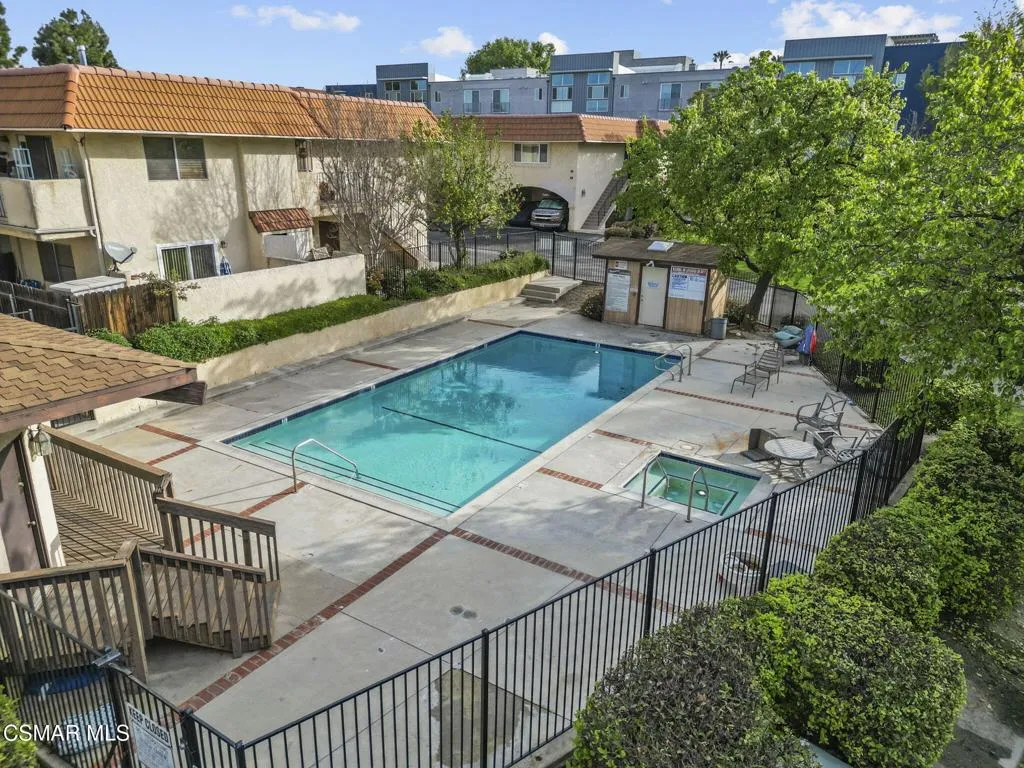 1246 Patricia Avenue 21, Simi Valley, California 93065 home-pic-3