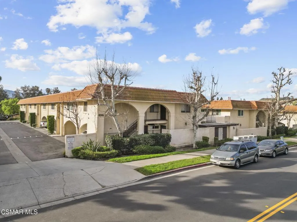 1246 Patricia Avenue 21, Simi Valley, California 93065 home-pic-5