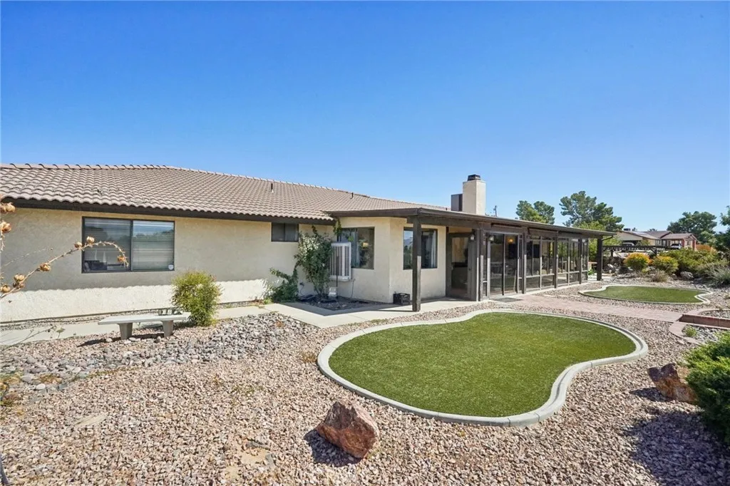 14610 Havasu, Apple Valley, California 92307 home-pic-32