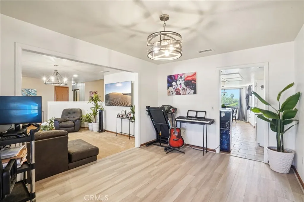 14610 Havasu, Apple Valley, California 92307 home-pic-18