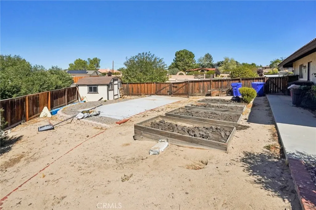 14610 Havasu, Apple Valley, California 92307 home-pic-37