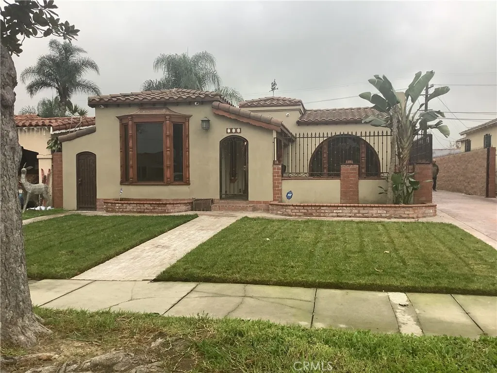 730 W 109th, Los Angeles, California 90044 home-pic-1