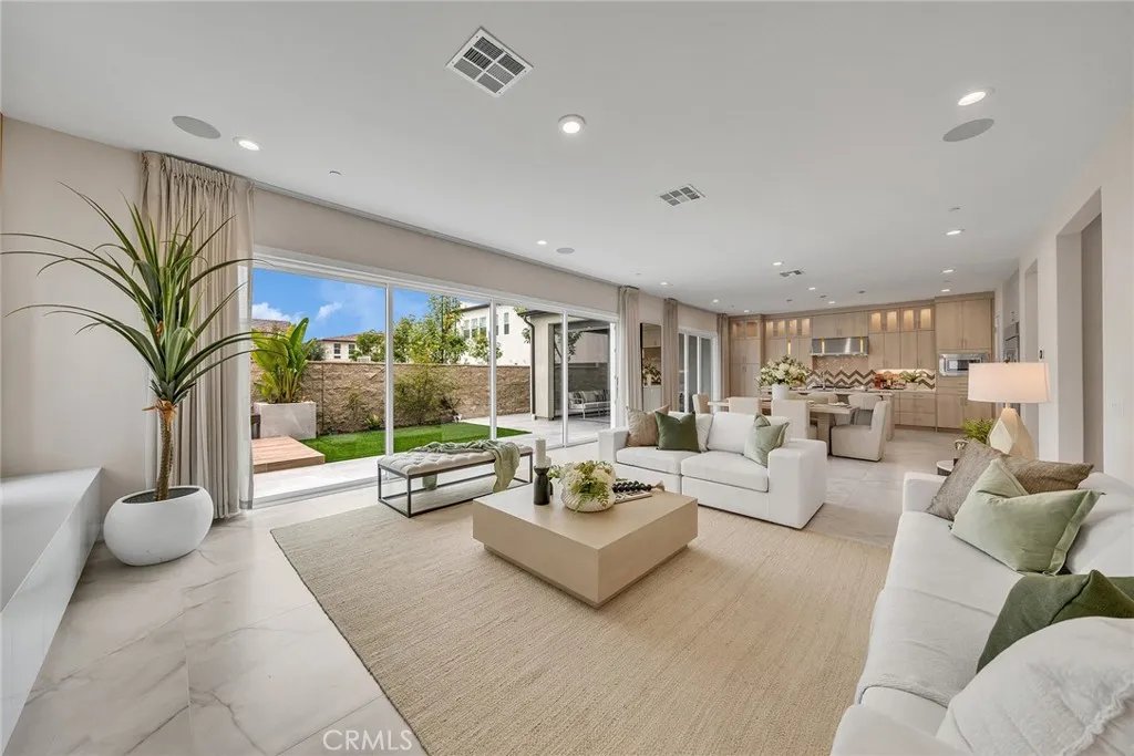 181 Hill, Lake Forest, California 92630 home-pic-19