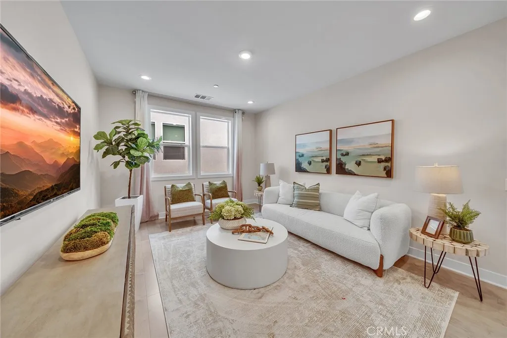 181 Hill, Lake Forest, California 92630 home-pic-40
