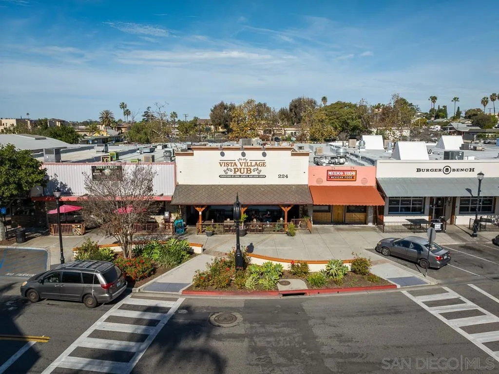 , Vista, California 92081 home-pic-72