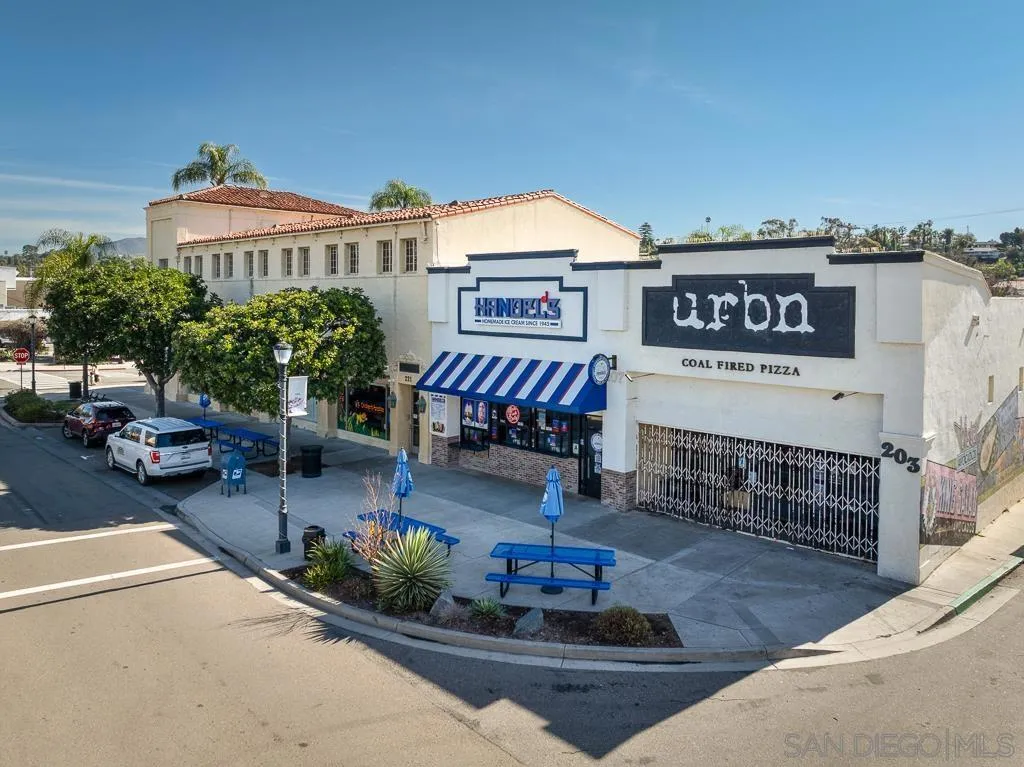, Vista, California 92081 home-pic-74