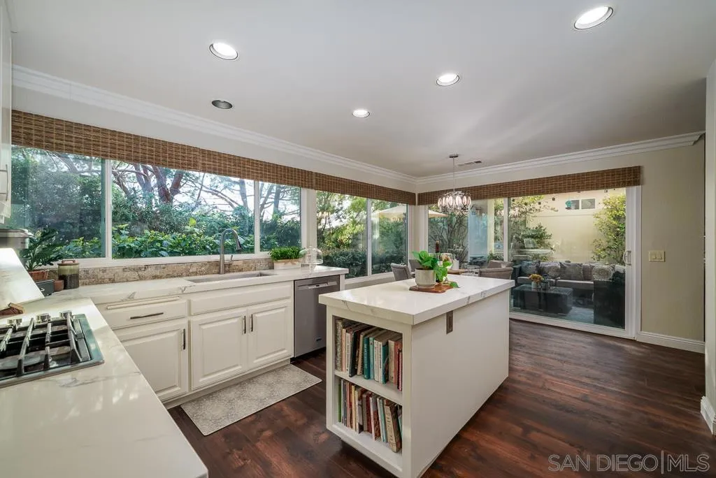 , Vista, California 92081 home-pic-13