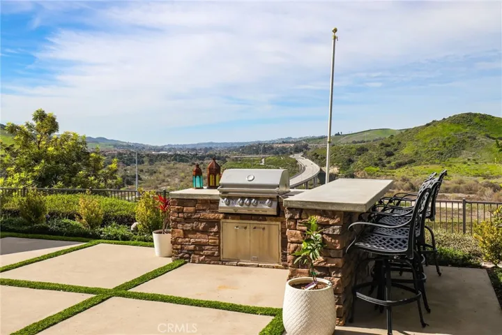 29 Ventada Street, Rancho Mission Viejo, California 92694