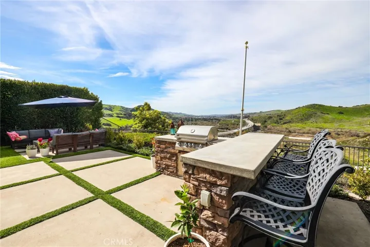 29 Ventada Street, Rancho Mission Viejo, California 92694