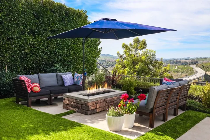 29 Ventada Street, Rancho Mission Viejo, California 92694