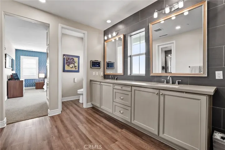29 Ventada Street, Rancho Mission Viejo, California 92694
