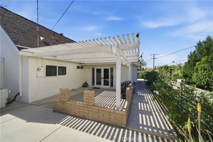 395 E Monterey, Corona, California 92879