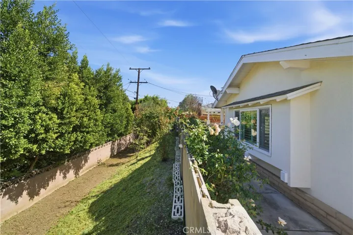 395 E Monterey, Corona, California 92879