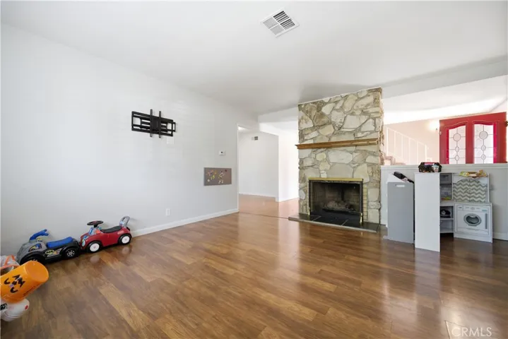 395 E Monterey, Corona, California 92879