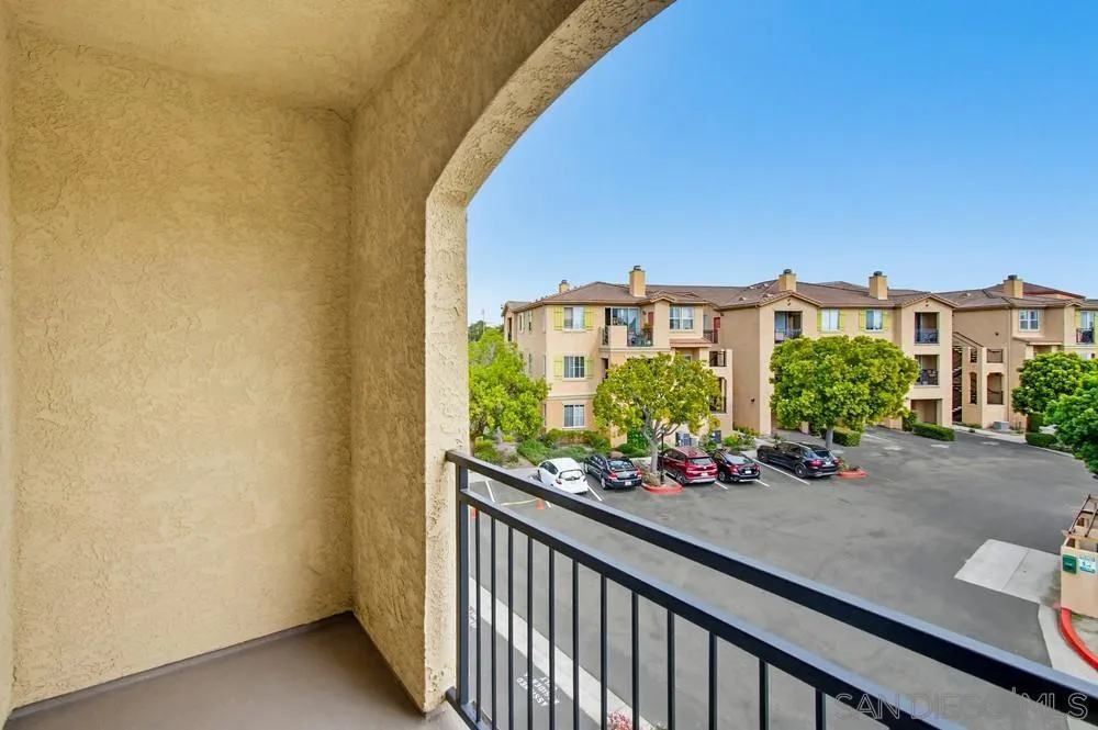 3830 Elijah Ct 435, San Diego, California 92130 home-pic-13