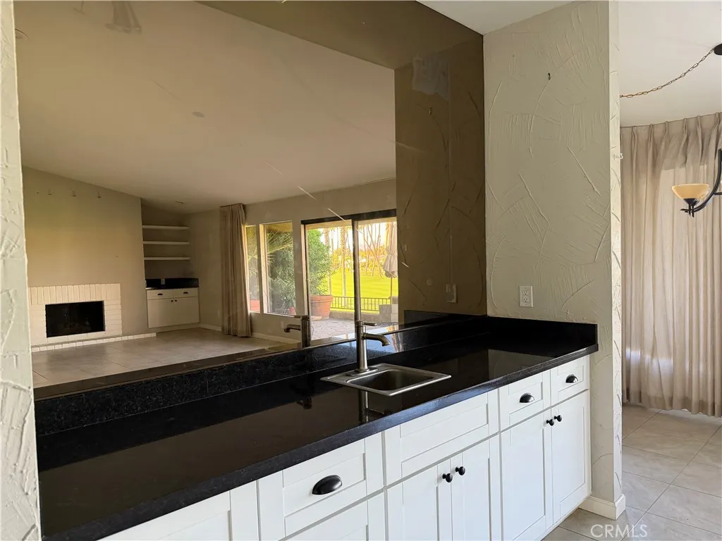44812 Del Dios Cir, Indian Wells, California 92210 home-pic-34