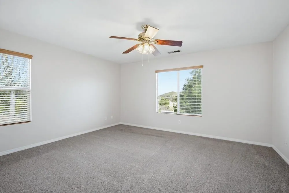 31938 Honeysuckle, Lake Elsinore, California 92532 home-pic-25