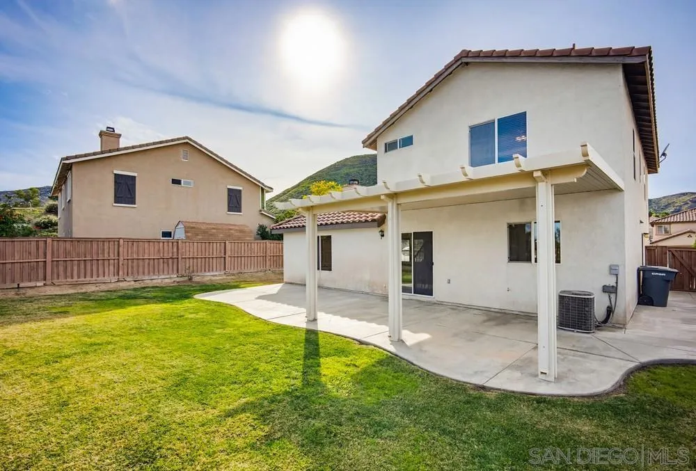 31938 Honeysuckle, Lake Elsinore, California 92532 home-pic-33