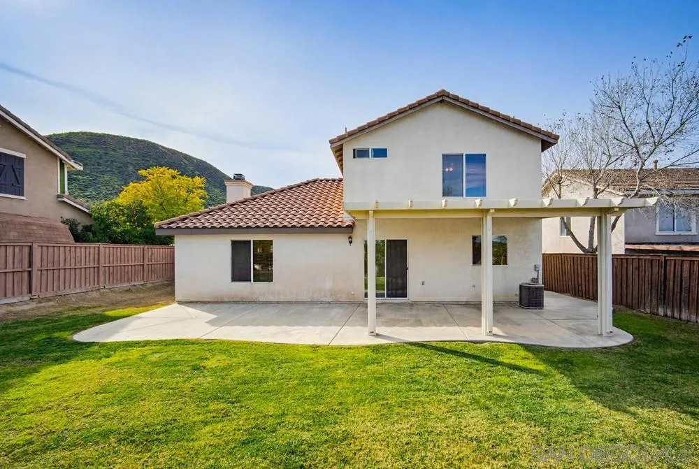 31938 Honeysuckle, Lake Elsinore, California 92532 home-pic-34