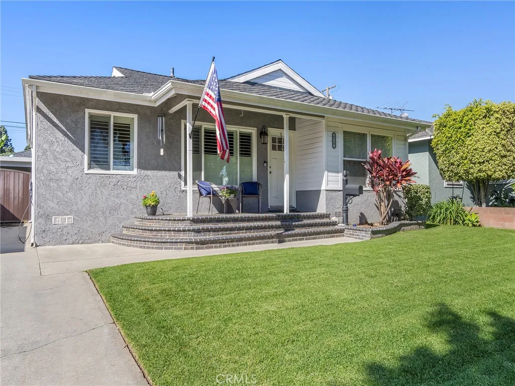 4527 Woodruff, Lakewood, California 90713 home-pic-2