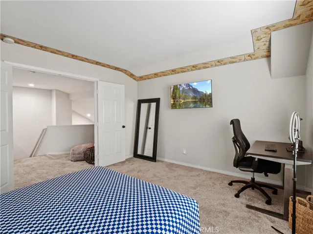 28532 Agajanian, Saugus, California 91390