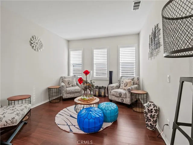28532 Agajanian, Saugus, California 91390