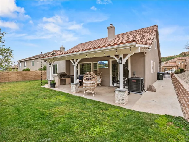 28532 Agajanian, Saugus, California 91390