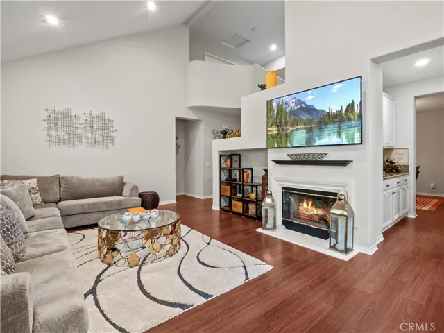 28532 Agajanian, Saugus, California 91390