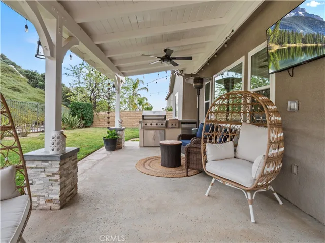 28532 Agajanian, Saugus, California 91390