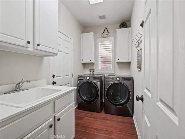 28532 Agajanian, Saugus, California 91390