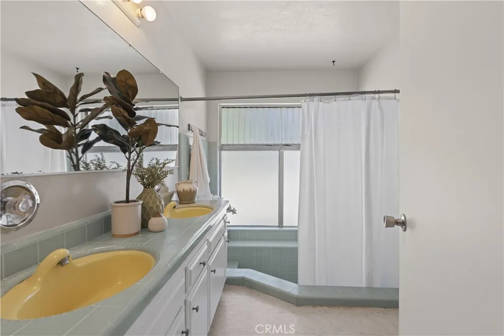 10320 Valley Glow, Sunland, California 91040 home-pic-27