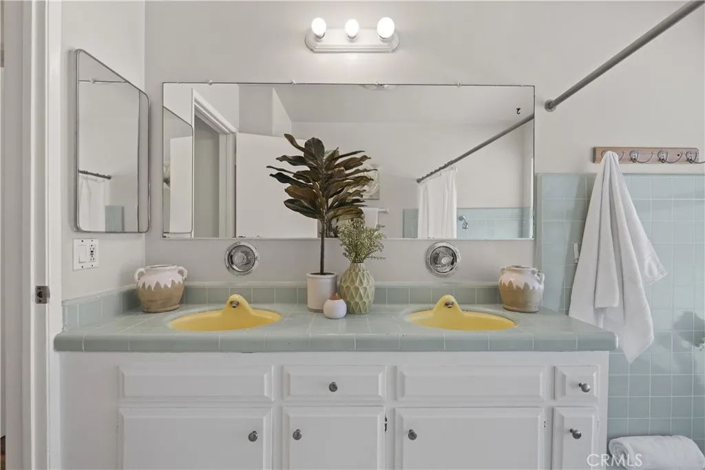 10320 Valley Glow, Sunland, California 91040 home-pic-29