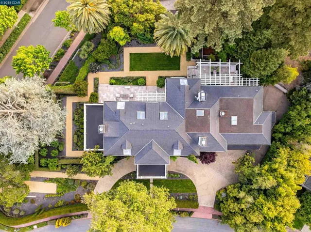 25 25 Crocker Ave, Piedmont, California 94611