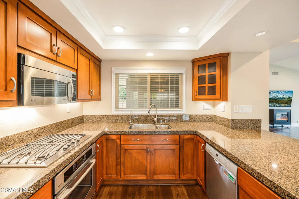 4067 Weeping Willow Drive, Moorpark, California 93021 home-pic-9