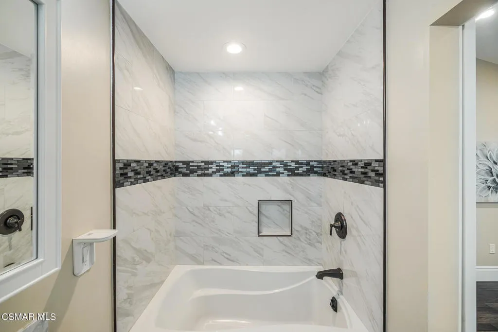 4067 Weeping Willow Drive, Moorpark, California 93021 home-pic-22