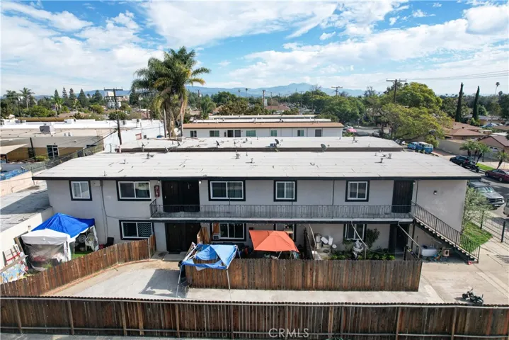 1917 W Myrtle, Santa Ana, California 92703