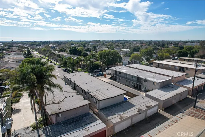 1917 W Myrtle, Santa Ana, California 92703