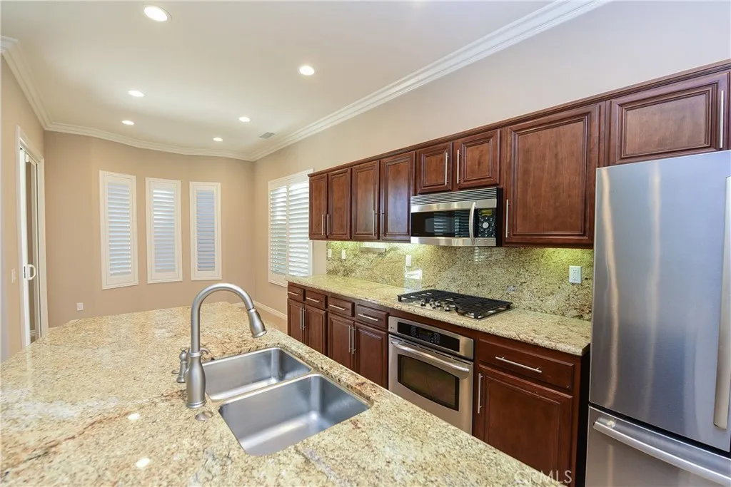 24112 Augusta, Corona, California 92883 home-pic-4