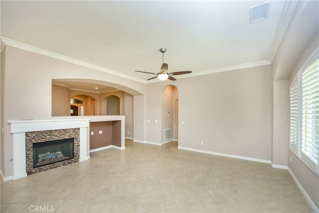 24112 Augusta, Corona, California 92883 home-pic-8