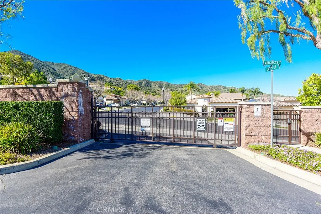 24112 Augusta, Corona, California 92883 home-pic-32